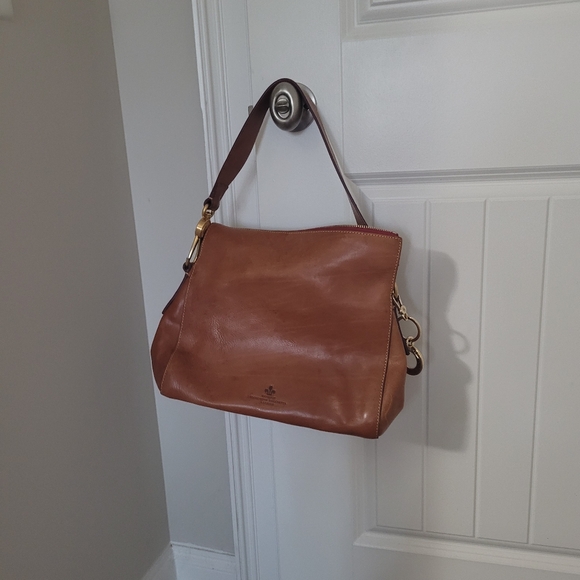 Dooney and bourke handbag - Picture 3 of 4